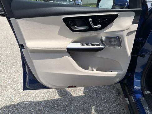 Used 2026 Mercedes-Benz GLC 300 image 19