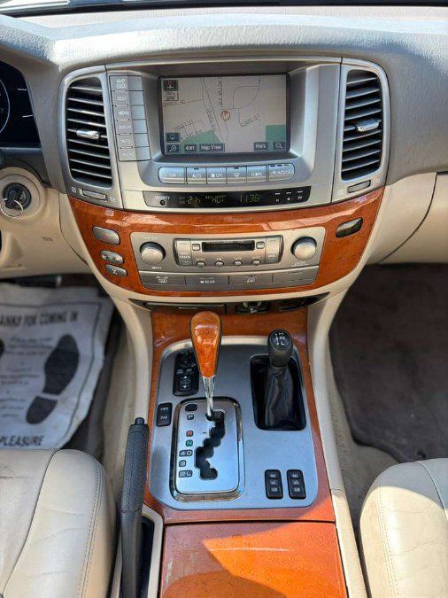 Used 2006 Lexus LX 470 4WD image 21