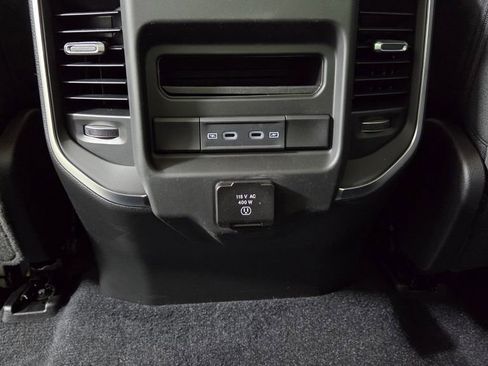 New 2026 RAM 1500 4x4 Crew Cab image 28