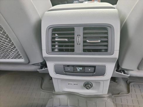 Used 2021 Audi Q5 Premium Plus w/ Premium Plus Package image 16