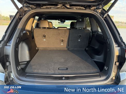 New 2025 Jeep Grand Cherokee Altitude image 7