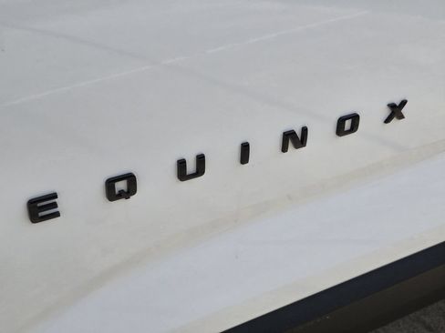 New 2027 Chevrolet Equinox LT w/ Midnight Edition FWD image 12