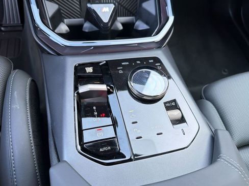 Used 2025 BMW X3 xDrive30i w/ Premium Package image 18