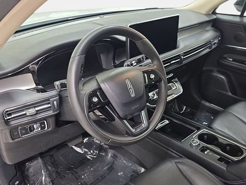 Used 2023 Lincoln Corsair AWD w/ Equipment Group 101A image 13
