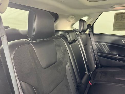 Used 2016 Ford Edge Sport w/ Equipment Group 401A AWD/4WD image 34