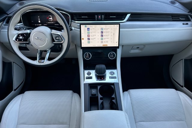 Used 2025 Jaguar F-PACE R-Dynamic S AWD/4WD image 12
