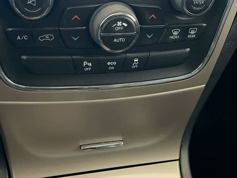 Used 2015 Jeep Grand Cherokee Overland image 19