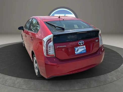Used 2014 Toyota Prius Two FWD image 5