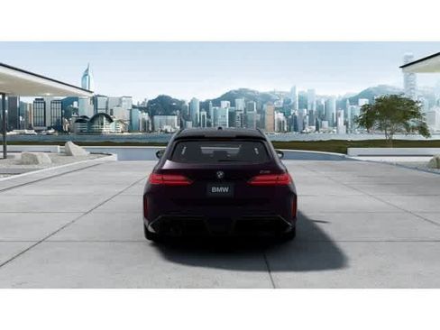 New 2026 BMW M5 Touring image 5