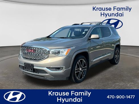Used 2019 GMC Acadia Denali w/ Technology Package AWD/4WD image 3