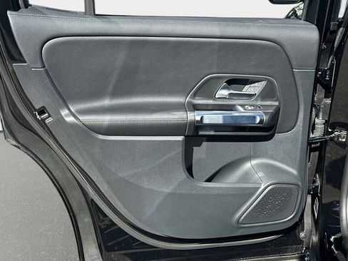 Certified 2025 Mercedes-Benz GLB 250 image 12