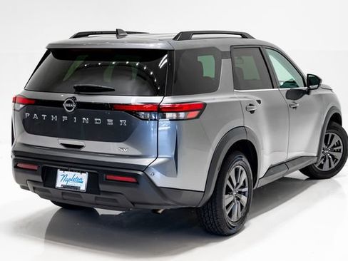 Used 2022 Nissan Pathfinder SV FWD image 29