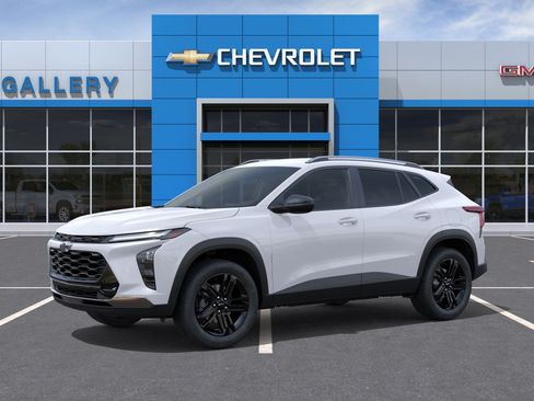 New 2026 Chevrolet Trax ACTIV FWD image 2