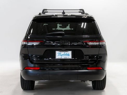 Certified 2024 Jeep Grand Cherokee L Altitude AWD/4WD image 28