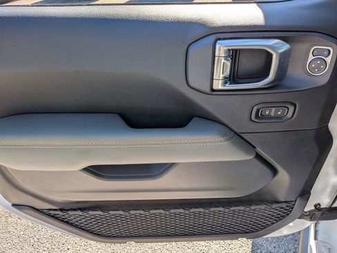 New 2026 Jeep Gladiator Mojave image 14