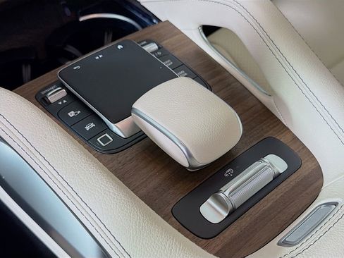 New 2026 Mercedes-Benz GLS 450 4MATIC image 20