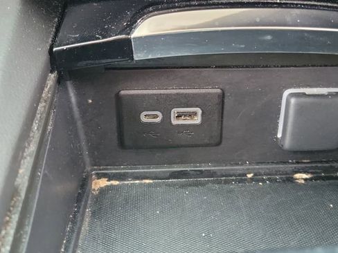 Used 2022 Buick Envision Preferred FWD image 28