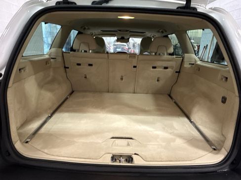 Used 2016 Volvo XC70 T5 Platinum w/ Protection Package FWD image 26