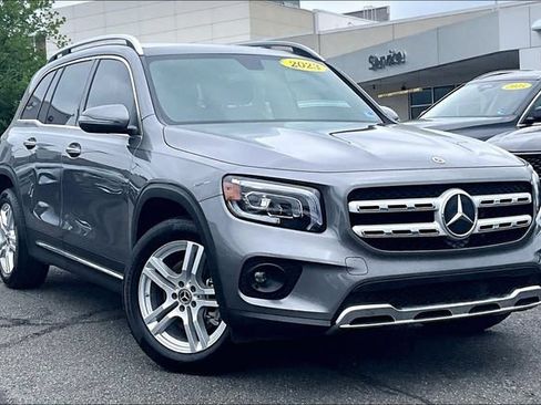Certified 2023 Mercedes-Benz GLB 250 4MATIC w/ Premium Package image 1