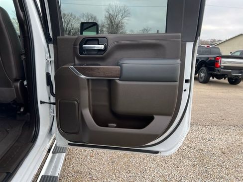 Used 2022 GMC Sierra 2500 Denali w/ Denali Ultimate Package image 19