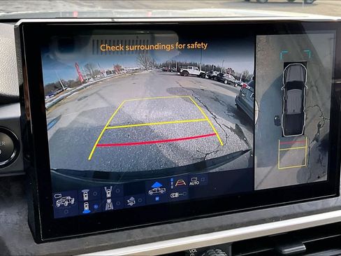 Used 2024 Toyota Tacoma Limited image 27