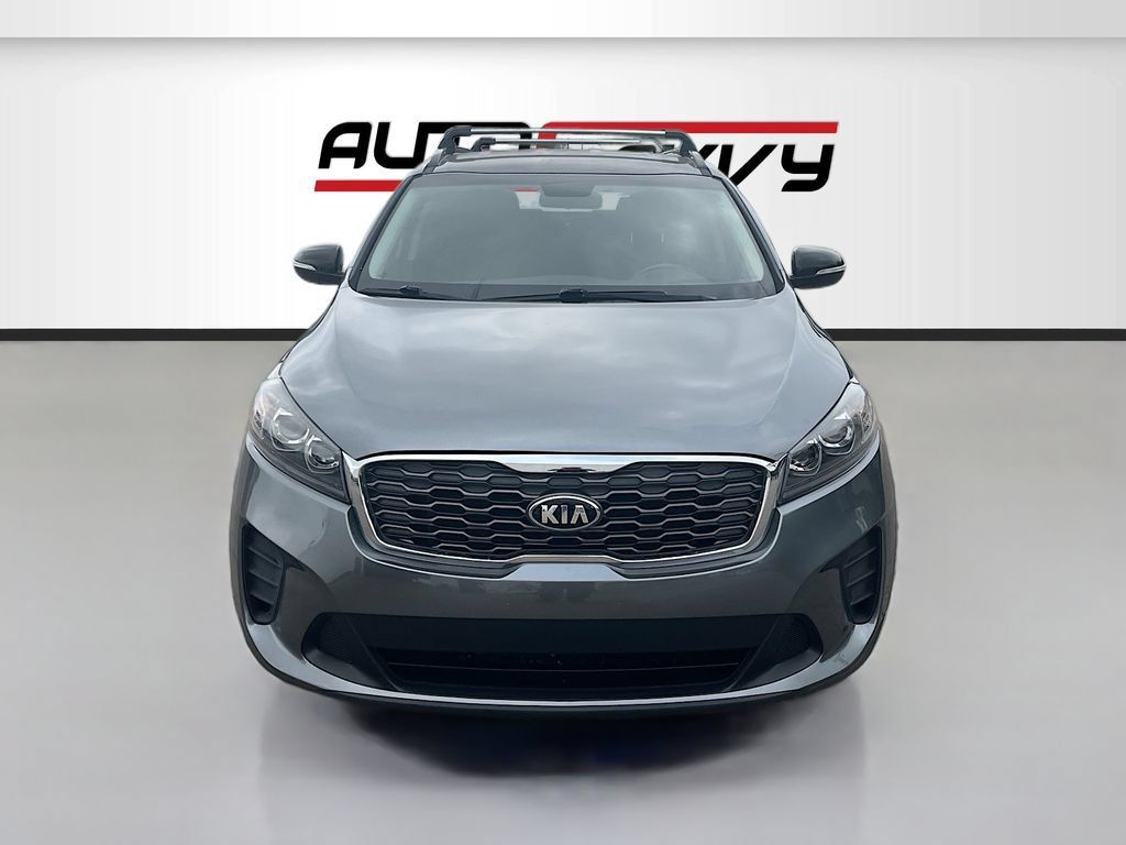 Used 2019 Kia Sorento S FWD image 2