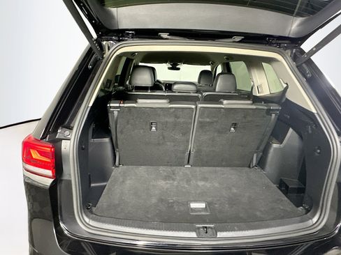 Used 2024 Volkswagen Atlas SE image 30