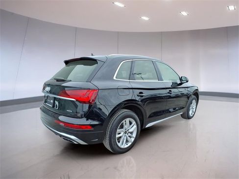 Used 2023 Audi Q5 2.0T Premium w/ Convenience Package image 6