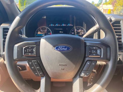 Used 2021 Ford F550 4x4 Crew Cab Super Duty image 13
