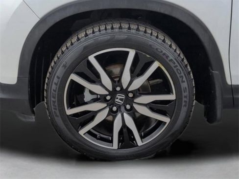 Used 2022 Honda Pilot Touring image 14