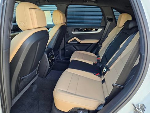 New 2026 Porsche Cayenne AWD/4WD image 13