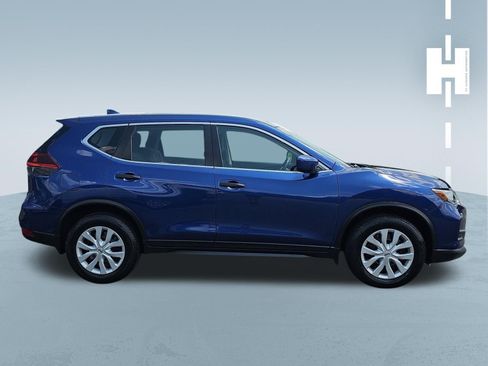 Used 2018 Nissan Rogue S AWD/4WD image 3