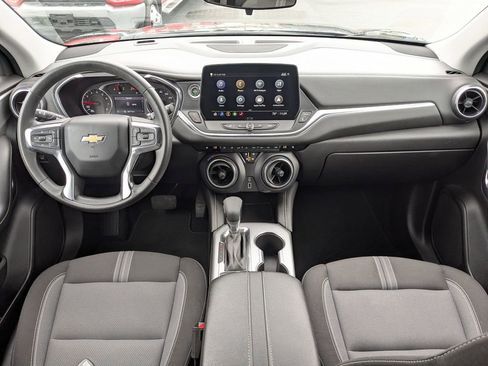 Used 2025 Chevrolet Blazer LT image 16