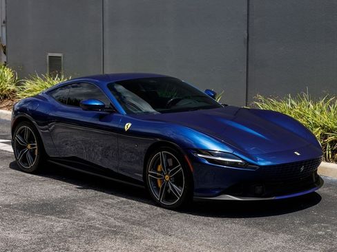 Used 2024 Ferrari Roma RWD image 7