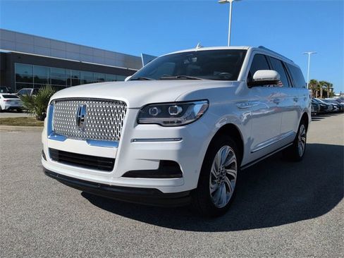 Used 2023 Lincoln Navigator L Reserve image 8