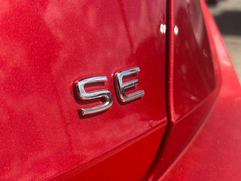 Used 2023 Volkswagen Jetta SE w/ Panoramic Sunroof Package image 35