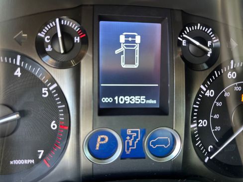 Used 2015 Lexus GX 460 w/ Premium Package image 17