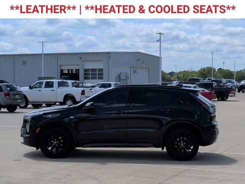 Used 2025 Cadillac XT4 Sport FWD image 5