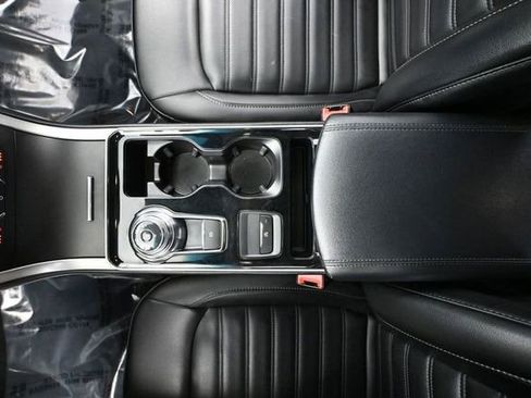 Used 2019 Ford Edge SEL w/ Equipment Group 201A image 33