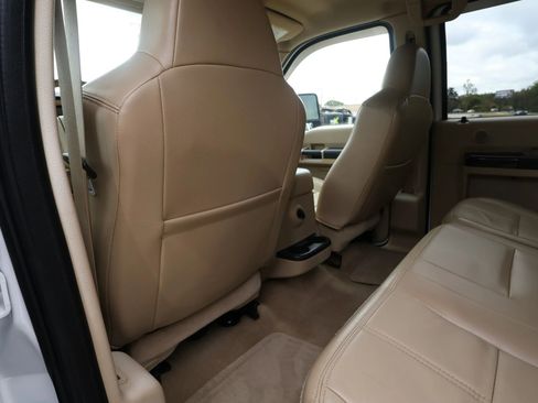 Used 2008 Ford F250 Lariat image 24