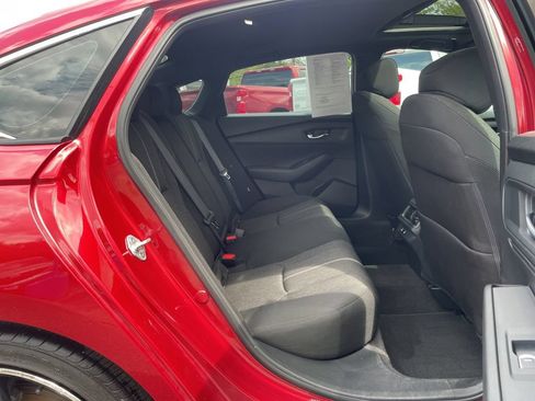 Used 2025 Honda Accord Sport image 29