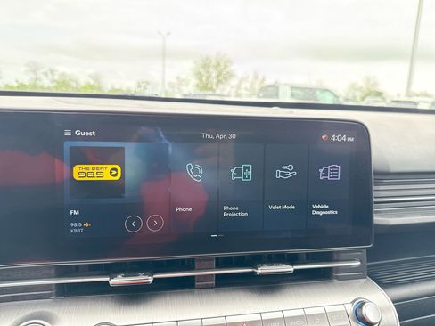 Used 2025 Hyundai Kona SEL FWD image 12
