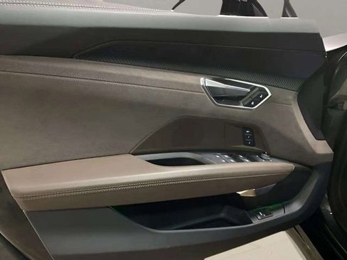 Used 2023 Audi RS e-tron GT w/ Carbon Performance Package image 88