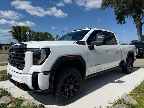 Used 2026 GMC Sierra 2500 AT4 w/ AT4 Premium Plus Package AWD/4WD image 1