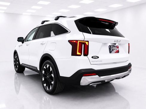 Used 2024 Kia Sorento SX FWD image 4