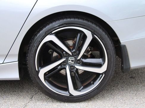 Used 2019 Honda Accord Sport image 31