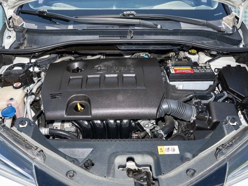 Used 2019 Toyota C-HR LE image 35