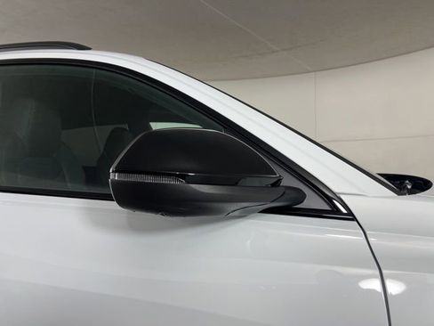 New 2026 Audi SQ8 Prestige image 10