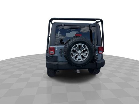 Used 2014 Jeep Wrangler Unlimited Rubicon w/ Connectivity Group AWD/4WD image 7