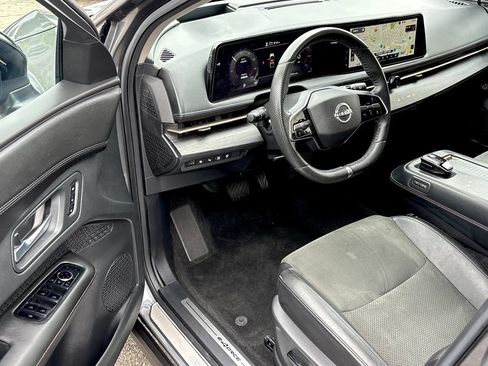 Certified 2024 Nissan Ariya AWD image 11